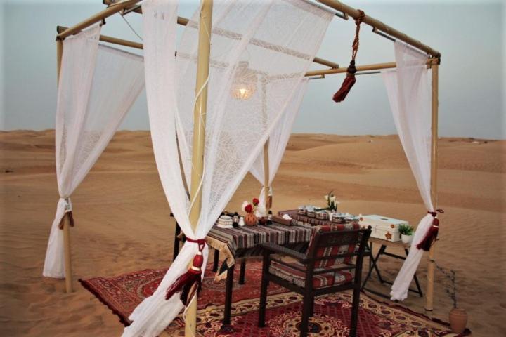 Legend Desert Camp Fulayj al Masha'ikh المظهر الخارجي الصورة