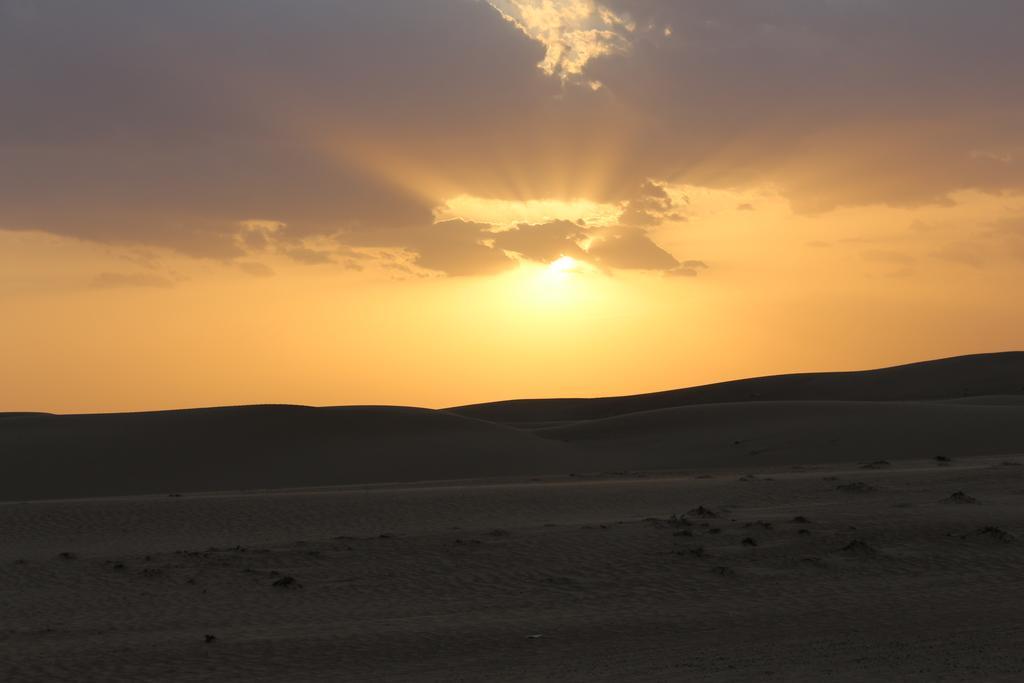 Legend Desert Camp Fulayj al Masha'ikh المظهر الخارجي الصورة